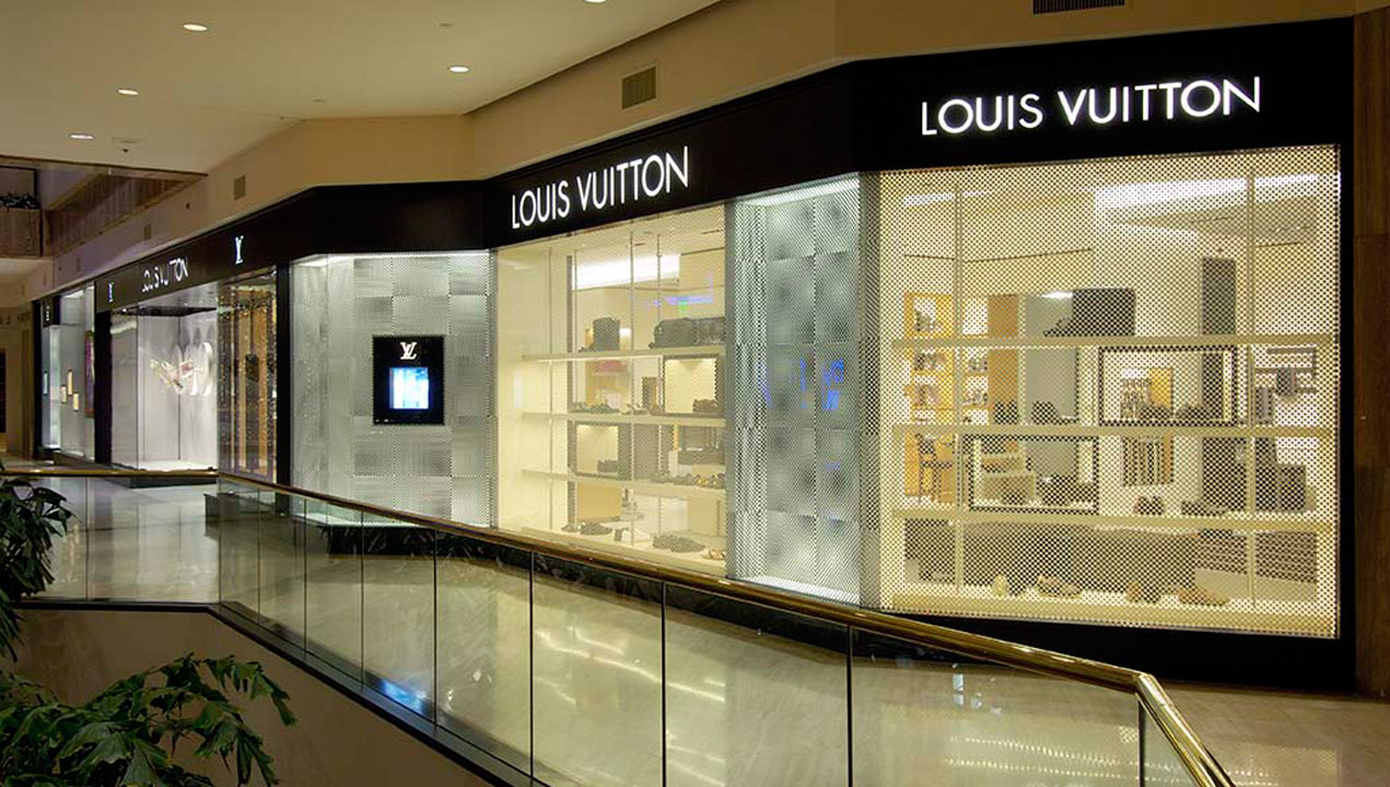 Louis Vuitton South Coast Plaza Men’s Store Costa Mesa, CA 92626 - www.waldenwongart.com