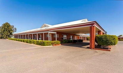 The Kidman Wayside Inn Hero Image