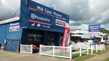 Mid Coast Mowers Hero Image