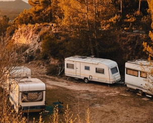 Glo'n'Co Caravan Repair Hero Image