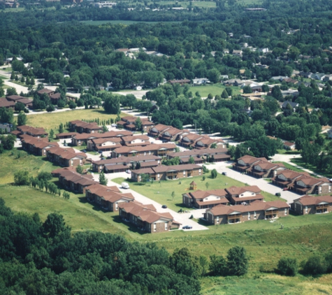 Brook Park Apartments - Green Bay, WI