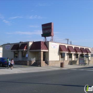 Broadway Diner - Bayonne, NJ