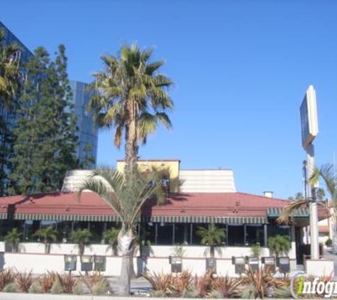 Veggie Grill - Santa Monica, CA