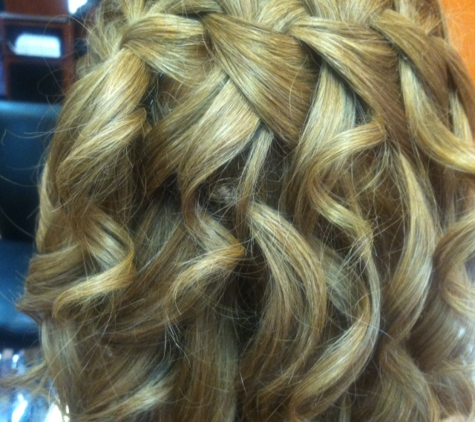 Rregina Salon - Shelby Township, MI