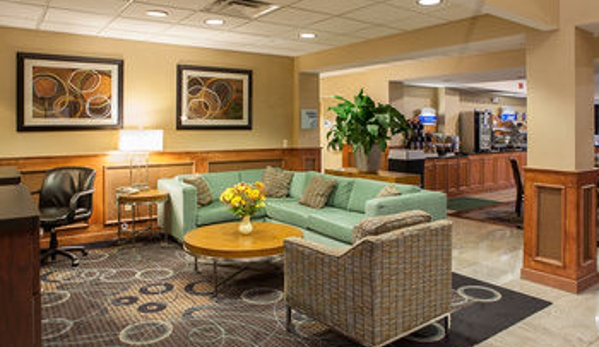 Holiday Inn Express & Suites Canton - Canton, MI