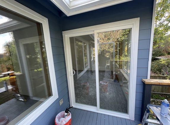 Beacon Hill Glass LLC - Seattle, WA. Seattle window replacement installation glass repair. https://www.beaconhillglass.com