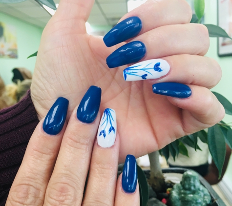 Karen's Nail & Spa - Hanson, MA