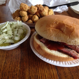 Hinze's BBQ & Catering - Sealy, TX