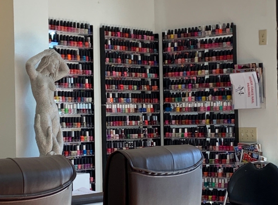 River Oaks Nails & Spa - Houston, TX