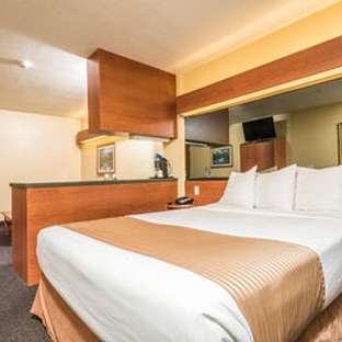 Microtel Inn & Suites by Wyndham Ocala - Ocala, FL