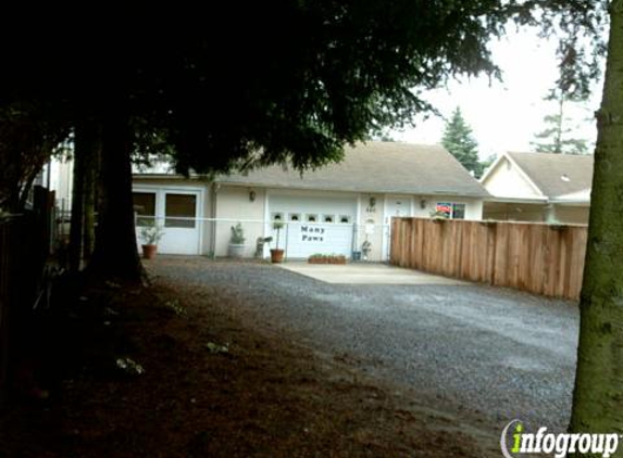 Many Paws Kennel - Hillsboro, OR