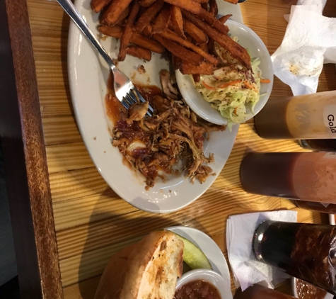 Smokey's Pub n' Grill - Wyoming, MN