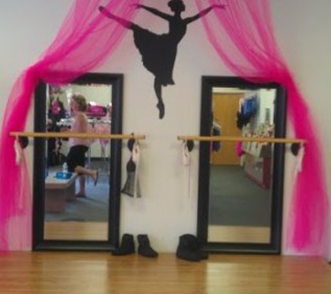 Kelly's Dance Boutique - Eatontown, NJ