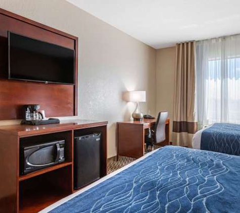 Comfort Inn & Suites - Navasota, TX