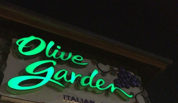 Olive Garden Italian Restaurant - Gurnee, IL