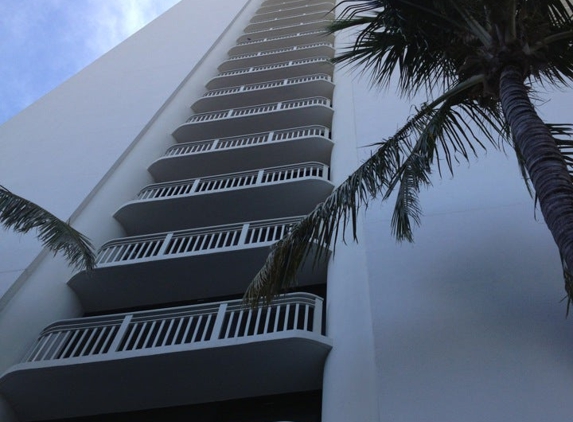 Tiara Condominium - Riviera Beach, FL