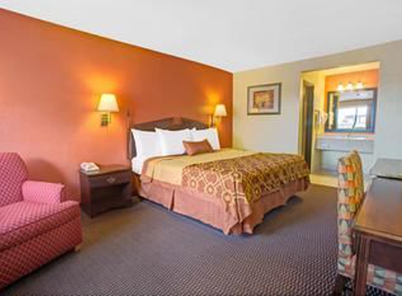 Travelodge by Wyndham Tucson AZ - Tucson, AZ