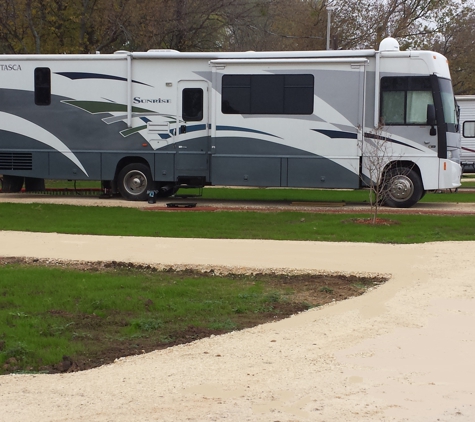 Hidden Valley RV Park - Von Ormy, TX