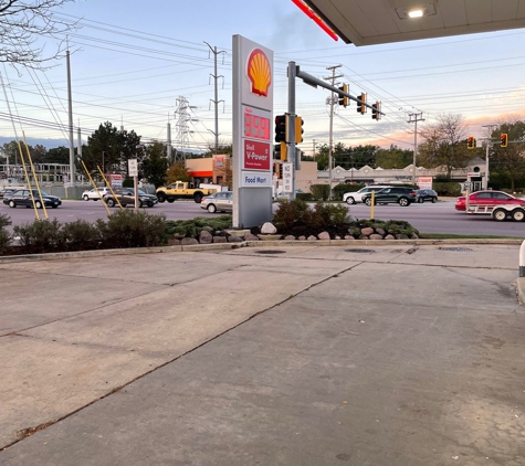 Shell - Highland Park, IL