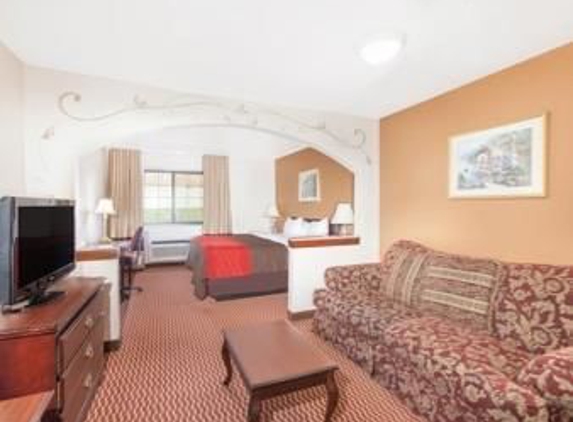 Baymont Inn & Suites - Oklahoma City, OK