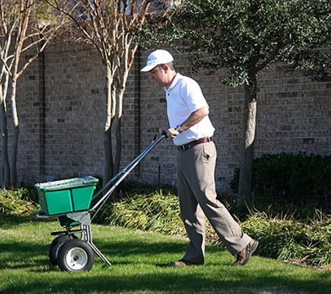 Mighty Green Lawn Care - Trussville, AL