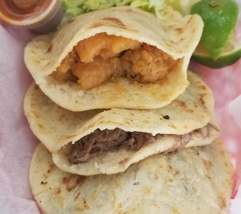 Taqueria Dos Gordos - Duncanville, TX. Gorditas