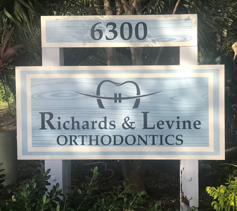 Richards & Associates Orthodontics - Fort Myers, FL