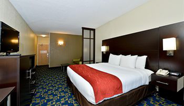 Comfort Inn & Suites Near Universal Orlando Resort-Convention Ctr. - Orlando, FL