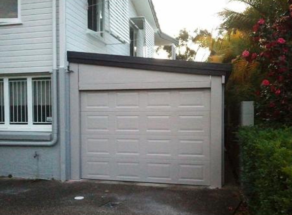 Supreme Garage Door Services - Holland Park, QLD
