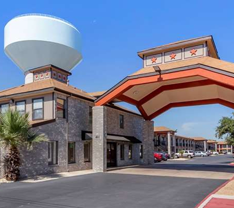 Econo Lodge - San Antonio, TX