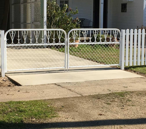 JJ'S FENCING AND GATES - Lake Albert, NSW