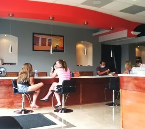 Le's Nail and Spa - Des Plaines, IL