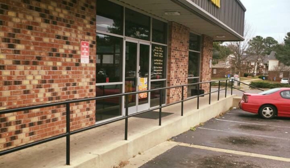 Smiths Mobile Welding. Fabrication & On-Site installation of iron handrails at a Laundromat located in Southaven, MS. Railing was built to specs and in compliance with A.D.A. Code 