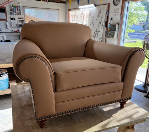 DZ Upholsterers - Gretna, LA