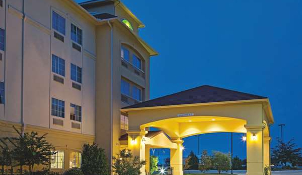 La Quinta Inn & Suites by Wyndham Fort Worth NE Mall - Hurst, TX