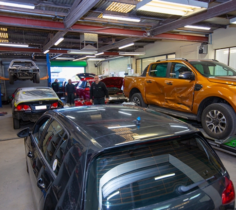 Evolution Crash Repairs - Blair Athol, SA