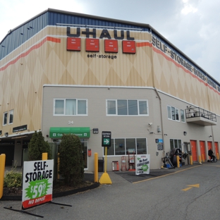 U-Haul Moving & Storage at Broadway Plaza - Malden, MA