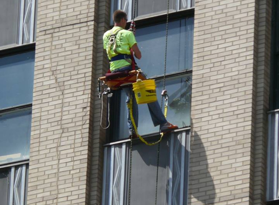 Expert High Rise Window Cleaning Inc. - Evansville, IN