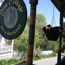 Pine Cottage - Bed & Breakfast & Inns