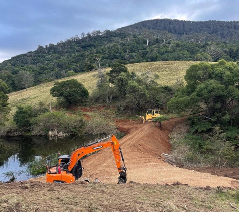 Nelson Lucas Earthmoving Pty Ltd - Quaama, NSW