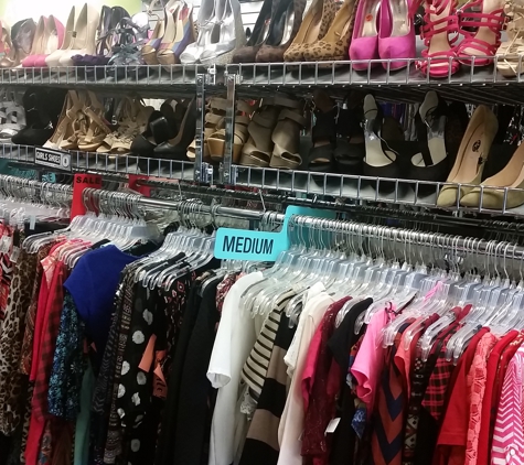 Plato's Closet - Murfreesboro, TN