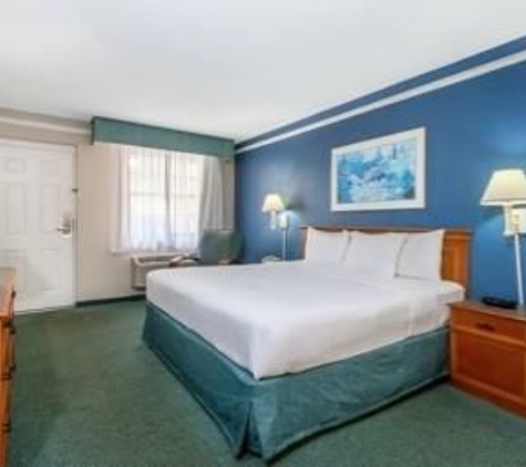 Baymont Inn & Suites - Tallahassee, FL