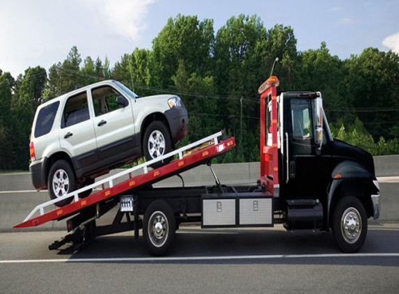 Saunders Towing & Recovery LLC