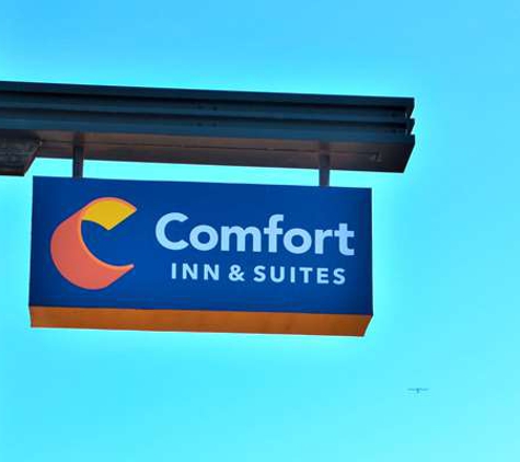 Comfort Inn & Suites - Vancouver, WA