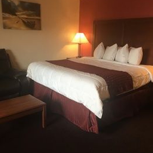 Red Carpet Inn - Medford, OR