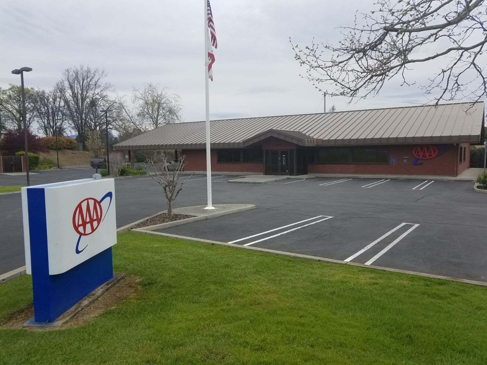 AAA Insurance 1464 Parallel Dr, Lakeport, CA 95453