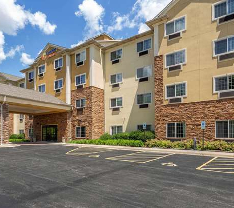 Comfort Suites - Grayslake, IL