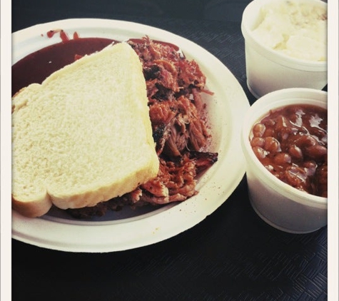 Lil Mickey's Memphis Barbeque - Saint Peters, MO