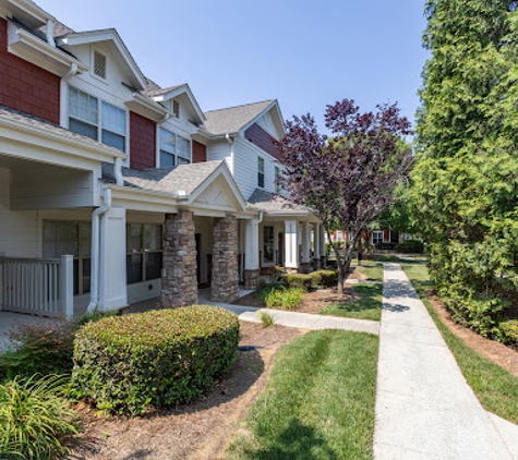 Greenway at Mallard Creek Charlotte Apartments - Charlotte, NC