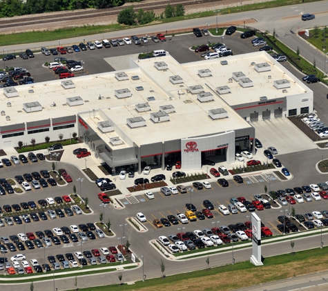 Hendrick Toyota Scion Merriam - Shawnee, KS